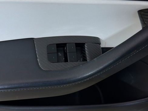 Used 2020 Tesla Model 3 Long Range image 29