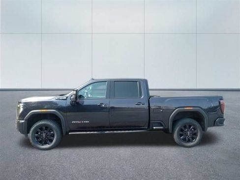 Used 2025 GMC Sierra 2500 AT4 w/ AT4 Premium Plus Package AWD/4WD image 2