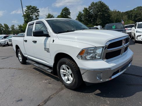 Used 2019 RAM 1500 ST w/ SXT Plus Group AWD/4WD image 7