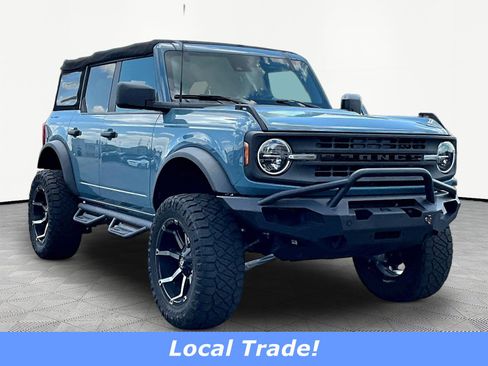 Used 2022 Ford Bronco 4-Door AWD/4WD image 3