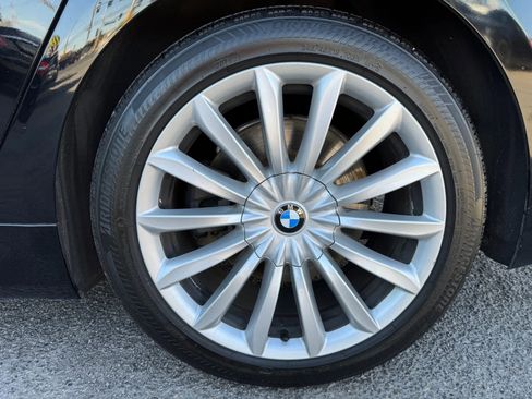 Used 2017 BMW 740i RWD image 8