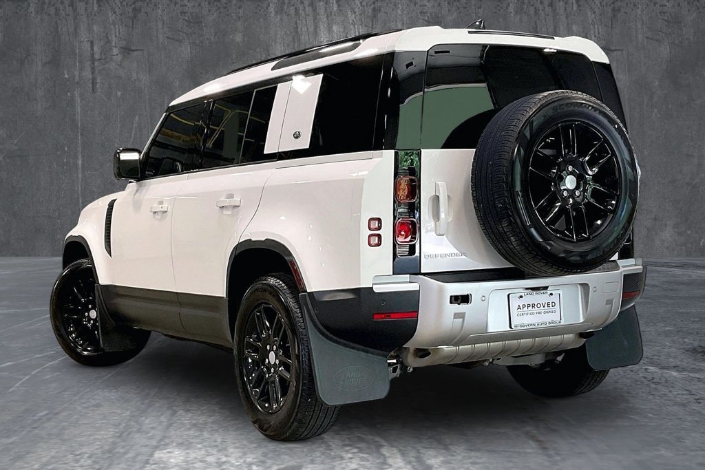 Certified 2024 Land Rover Defender 110 S AWD/4WD image 4