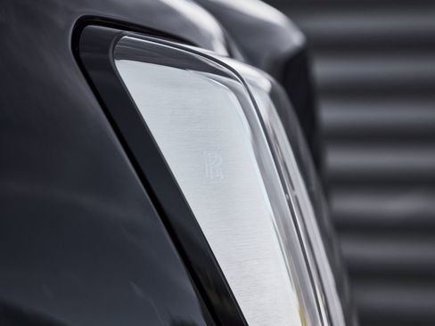 Used 2025 Rolls-Royce Spectre w/ Leather Finishing Pack image 12