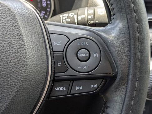 Used 2021 Toyota RAV4 XLE Premium FWD image 35