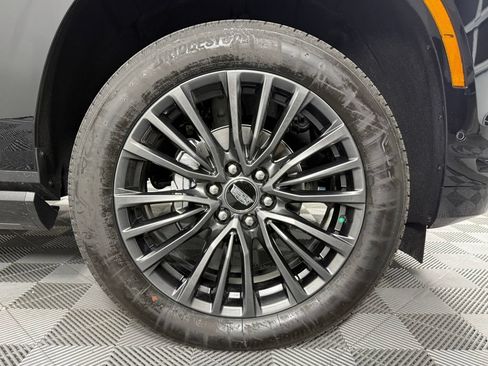 Used 2026 Cadillac Escalade Platinum Sport w/ LPO, Floor Liner Package AWD/4WD image 20