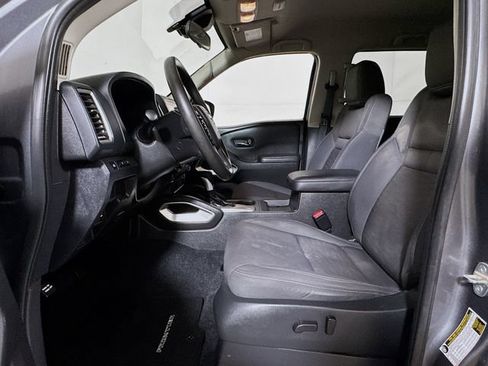 Used 2022 Nissan Frontier SV AWD/4WD image 17