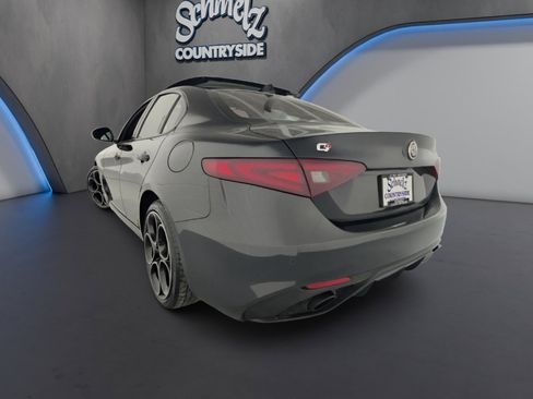 Certified 2022 Alfa Romeo Giulia Veloce image 12