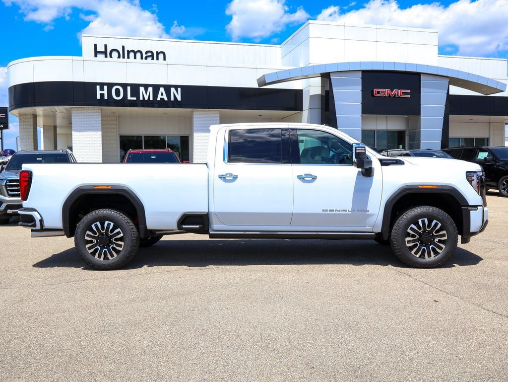 New 2026 GMC Sierra 3500 Denali Ultimate AWD/4WD image 2
