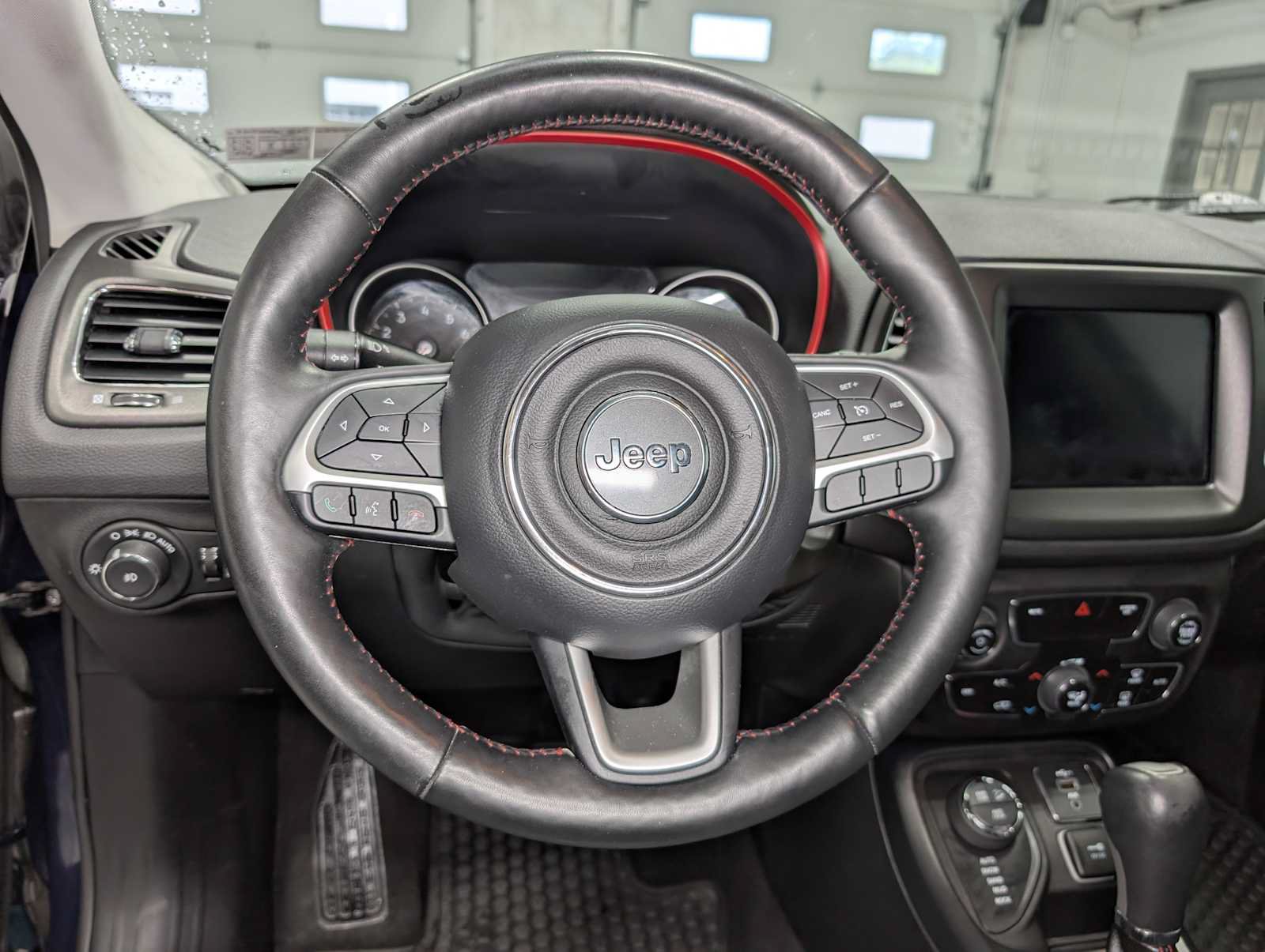 Used 2019 Jeep Compass Trailhawk w/ Cold Weather Group AWD/4WD image 37