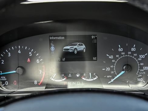 Certified 2022 Ford Escape SE w/ Cold Weather Package AWD/4WD image 20