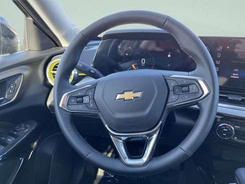 New 2026 Chevrolet Trax LT w/ LT Convenience Package image 24