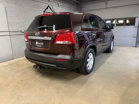 Used 2012 Kia Sorento FWD image 5