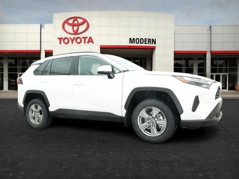 New 2025 Toyota RAV4 XLE image 28