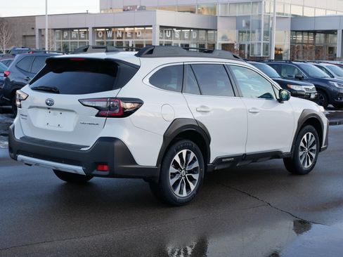 Used 2023 Subaru Outback Limited image 7