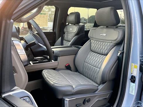 New 2025 Ford F350 Platinum w/ Platinum Plus Package image 9