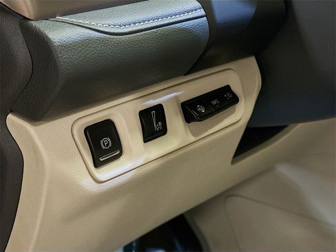 Used 2020 GMC Acadia Denali w/ Technology Package image 12