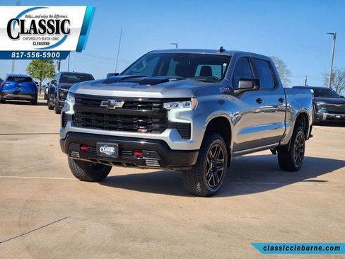 Used 2025 Chevrolet Silverado 1500 LT Trail Boss w/ Convenience Package II image 5