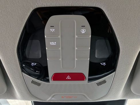 Used 2025 Kia K4 FWD image 16