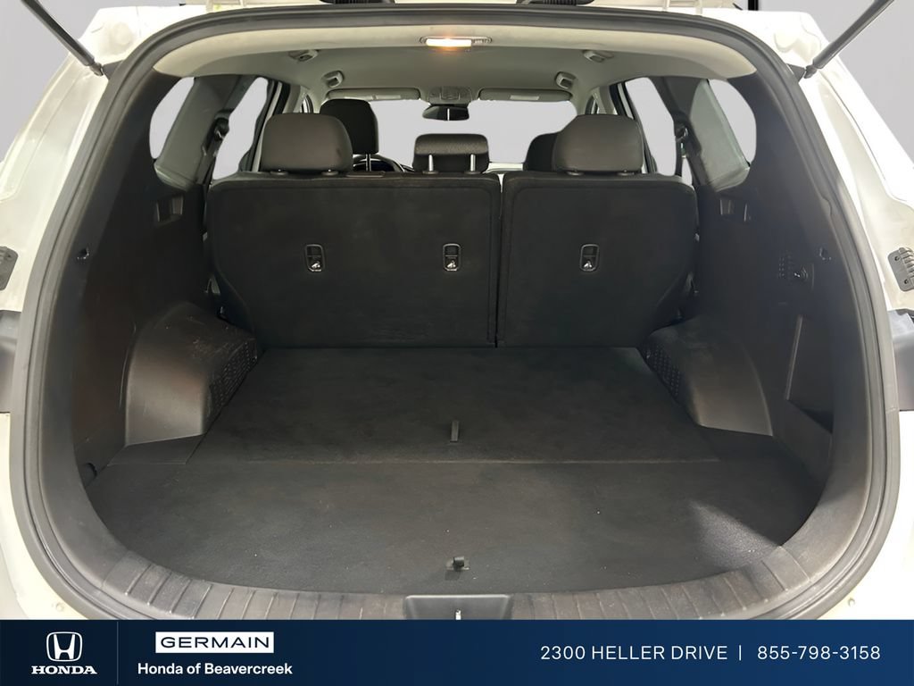 Used 2020 Hyundai Santa Fe SE FWD image 25
