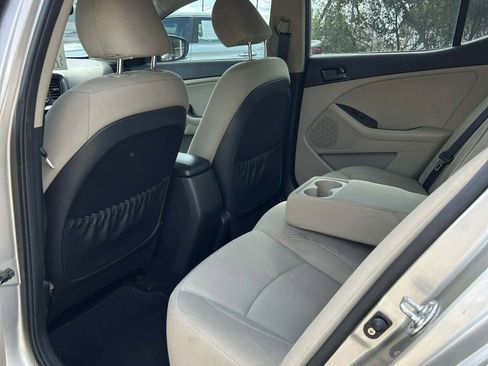 Used 2013 Kia Optima LX w/ Convenience Pkg image 13