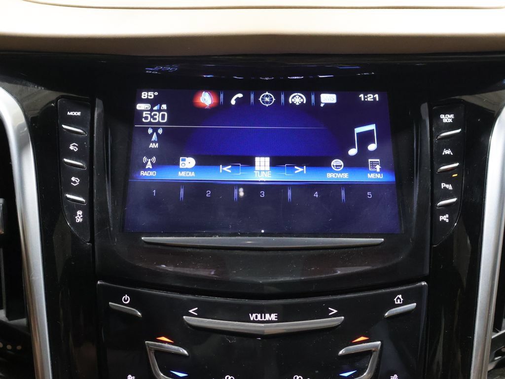 Used 2020 Cadillac Escalade Platinum AWD/4WD image 32