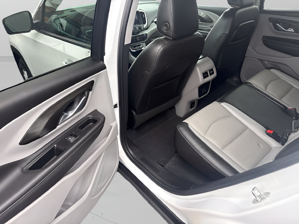 Used 2022 GMC Terrain SLT AWD/4WD image 9