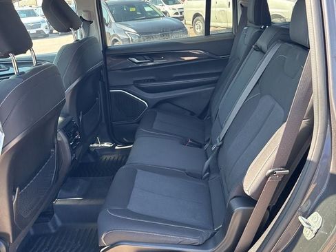 Used 2022 Jeep Grand Cherokee L Laredo w/ Luxury Tech Group I image 25