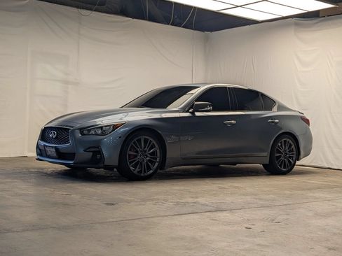 Used 2018 INFINITI Q50 Red Sport 400 w/ Sensory Package (Sport) RWD image 3