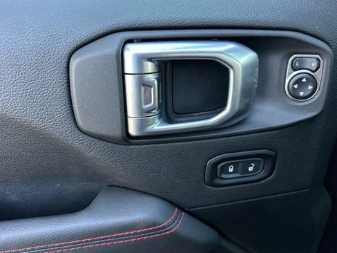 Used 2023 Jeep Wrangler Unlimited Rubicon 4xe image 10