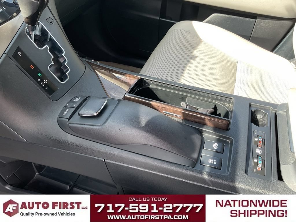 Used 2013 Lexus RX 450h AWD image 19