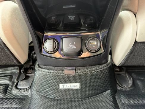 Used 2023 Kia Sorento SX Prestige AWD/4WD image 21