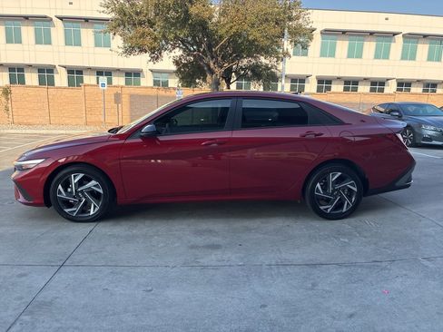 Certified 2025 Hyundai Elantra Sport image 6