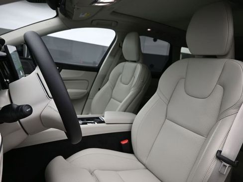 New 2026 Volvo XC60 T8 Ultra w/ Protection Package Premier AWD/4WD image 10