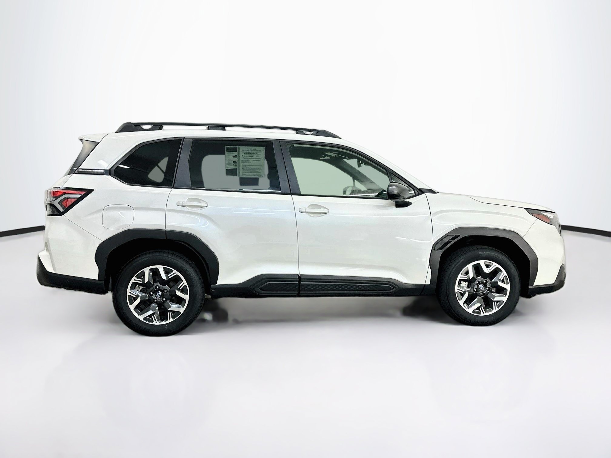 Used 2025 Subaru Forester Premium AWD/4WD image 10