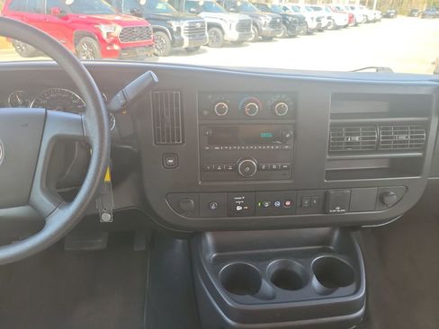 Used 2021 Chevrolet Express 3500 LT w/ LT Preferred Equipment Group image 26