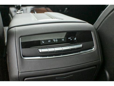 Used 2022 Cadillac Escalade Sport Platinum w/ Heavy-Duty Trailer Package image 27