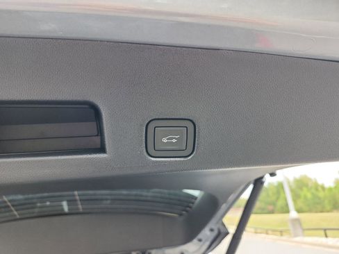 New 2026 GMC Acadia Denali w/ Super Cruise Package image 8