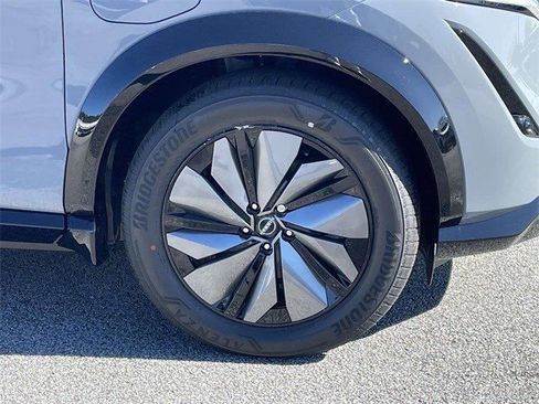New 2025 Nissan Ariya FWD image 23