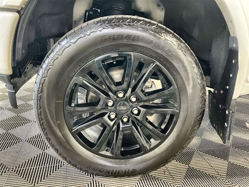 Used 2018 Ford F150 Platinum w/ Technology Package image 9