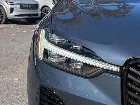 New 2026 Volvo XC60 T8 Ultra w/ Protection Package Premier image 10