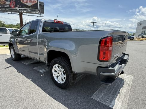 Used 2021 Chevrolet Colorado LT w/ Fleet Safety Package RWD image 7