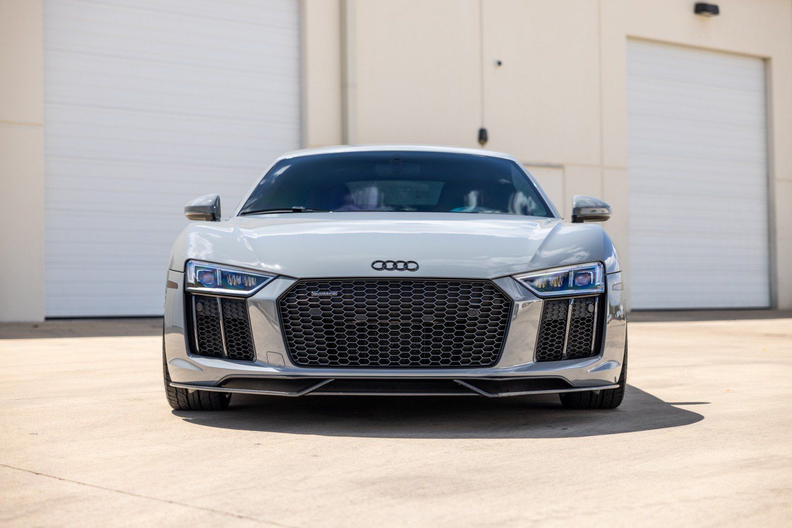 Used 2017 Audi R8 V10 AWD/4WD image 2