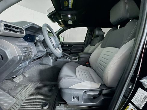 Used 2024 Toyota Tacoma TRD Off-Road image 15