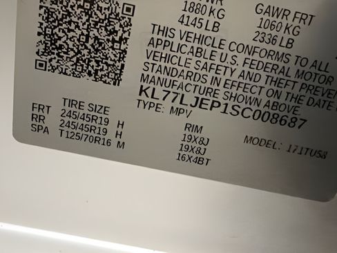 Used 2025 Chevrolet Trax RS w/ Driver Confidence Package FWD image 25