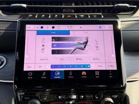 New 2025 Jeep Grand Cherokee L Limited w/ Luxury Tech Group II image 24