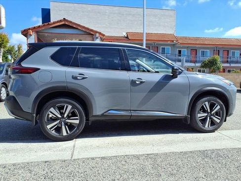 Certified 2022 Nissan Rogue Platinum w/ Head-Up Display Package FWD image 23