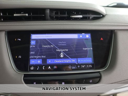 Used 2021 Cadillac XT5 Premium Luxury image 3