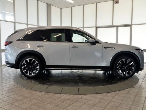 Certified 2024 MAZDA CX-90 Plug-In Hybrid w/ Premium Pkg AWD/4WD image 9