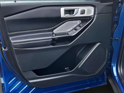 Used 2021 Ford Explorer ST w/ ST Street Pack image 28