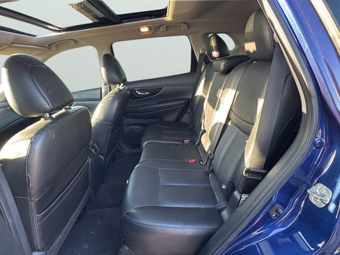 Used 2017 Nissan Rogue SL w/ SL Premium Package FWD image 33